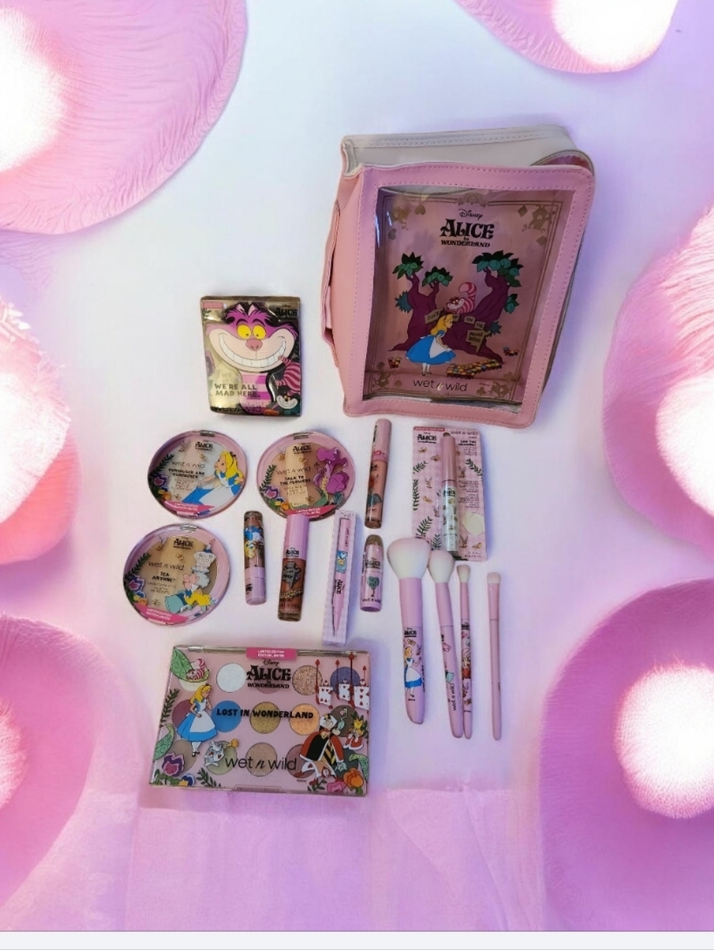 Wet n Wild Alice in Wonderland  Makeup Set With Cosmetic Case●NEW